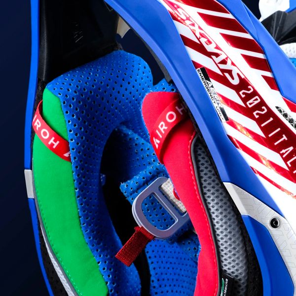 Airoh Aviator 3 Six Days 2021 Italy