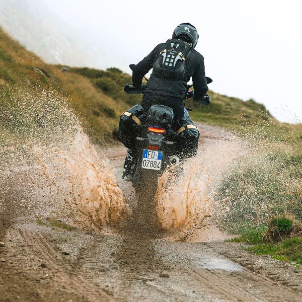 Givi Canyon Black 12L
