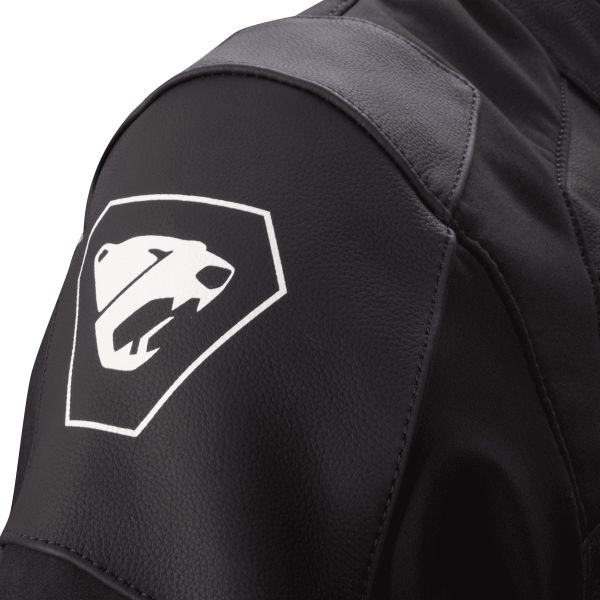 Bering Khilmore Black