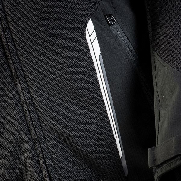 Ixon Striker Air WP Black White