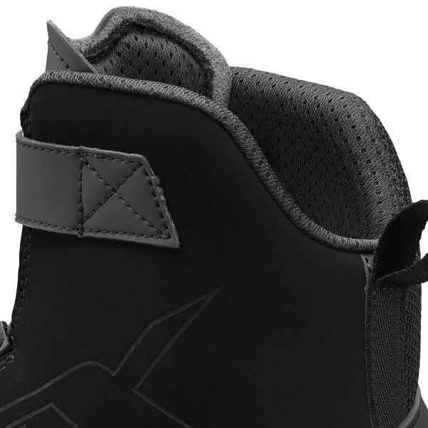 Ixon Bull 2 Air Black White