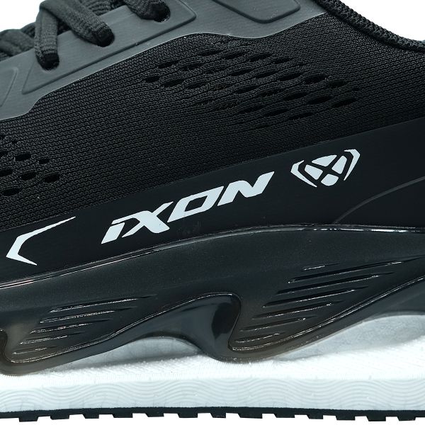 Ixon Paddock 6 Black White
