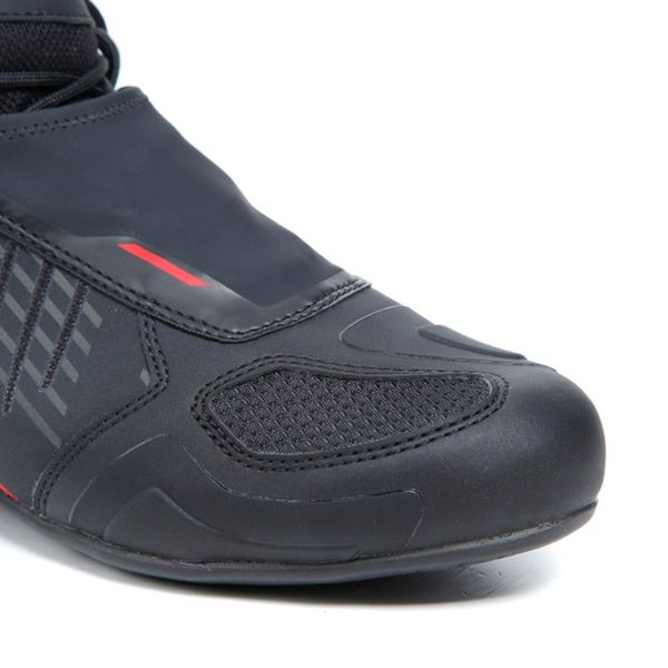 TCX R04D WP Black Red