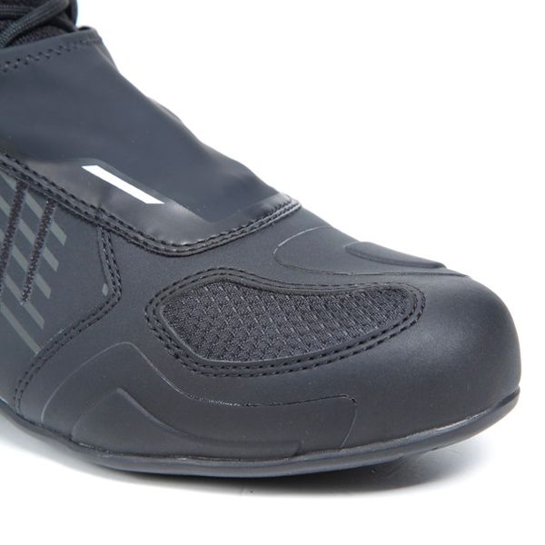 TCX R04D WP Black White