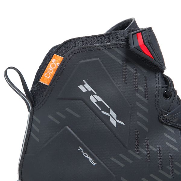 TCX R04D WP Black
