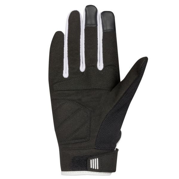 Bering Breeze Black White