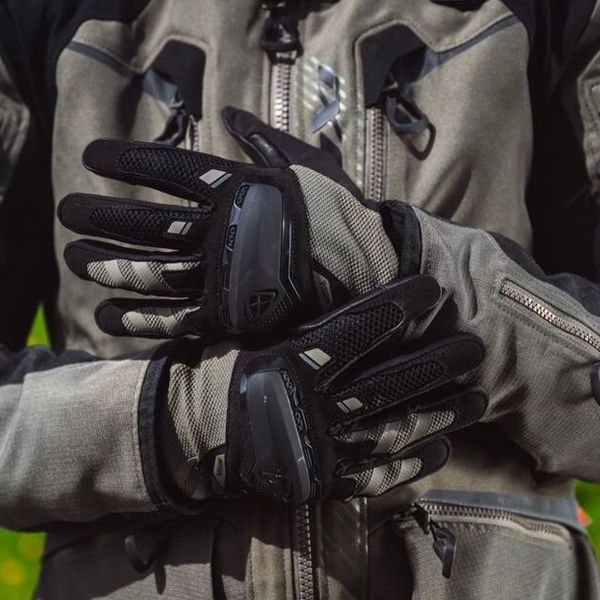 Ixon Namak Kaki Black