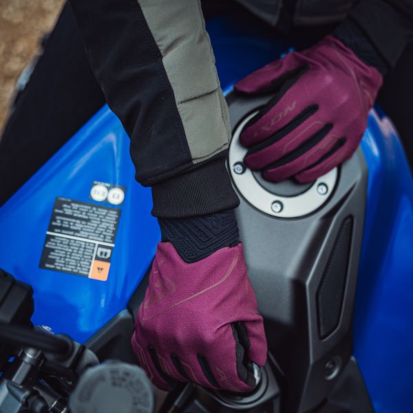 Ixon Pro Hurricane 2 Lady Burgundy