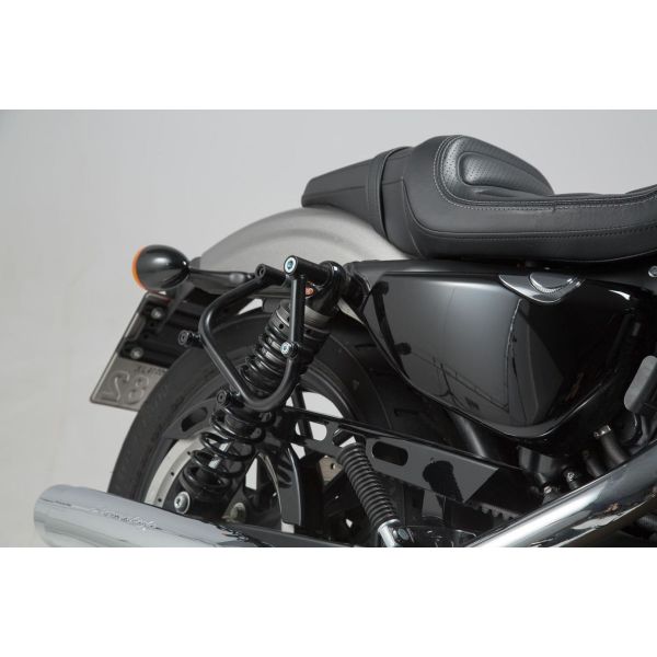 Kits de fixation valise SW-MOTECH Support SLC Droit Harley Davidson XL883/XL1200 (04-20)