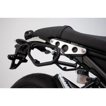 Kits de fixation valise SW-MOTECH Support SLC Droit Yamaha XSR 900 (16-20) Kits de fixation valise SW-MOTECH Support SLC Droit Yamaha XSR 900 (16-20)