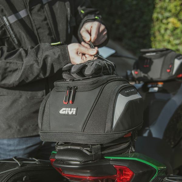 Givi Sacoche de selle Tanklock Easy 07 14L