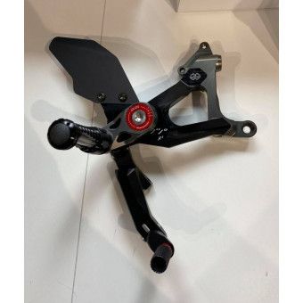 Commandes reculées Gilles Tooling Commandes reculées MUE2 Ducati Streetfighter V4 (20-21) Commandes reculées Gilles Tooling Commandes reculées MUE2 Ducati Streetfighter V4 (20-21)