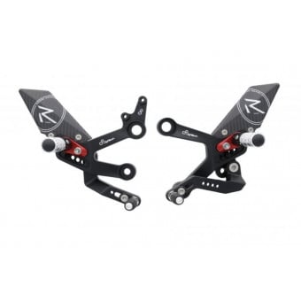 Commandes reculées Lightech Réglables/repliables Racing KTM 790 Duke/890 Duke (18-21) Commandes reculées Lightech Réglables/repliables Racing KTM 790 Duke/890 Duke (18-21)