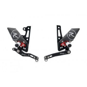 Commandes reculées Lightech Réglables Triumph Speed Triple 1050 (11-14) Commandes reculées Lightech Réglables Triumph Speed Triple 1050 (11-14)