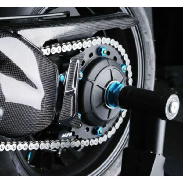 Garde-boue arri�re Lightech Carter de chaine Lightech carbone brillant Honda CB1000R (08-15)