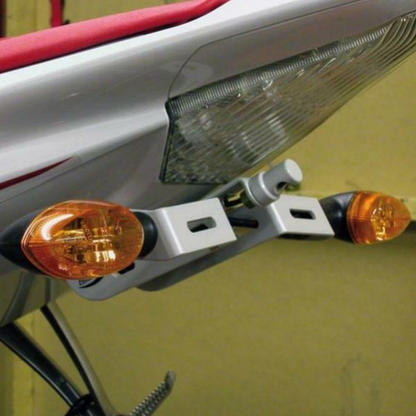 Support de plaque R&G Racing Support de plaque R&G Racing Yamaha YZF-R6 (06-16)