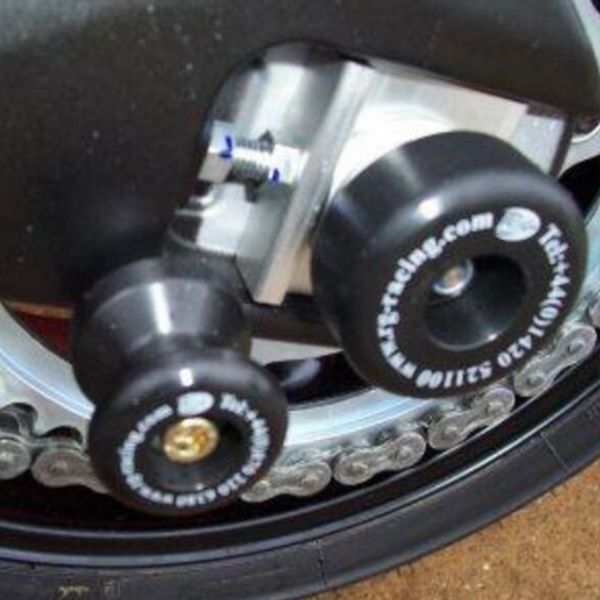 Protection axe de roue R&G Racing Protection bras oscillant FZ1/FZ8 (06-15)