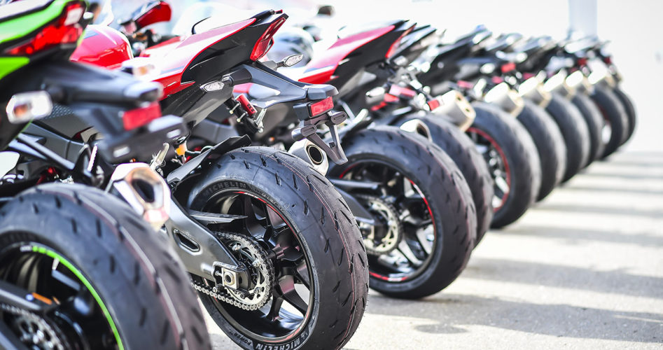 motos pretes pour la courses
