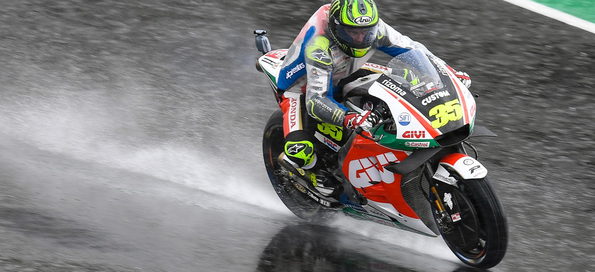 moto-racing-pro-sous-pluie