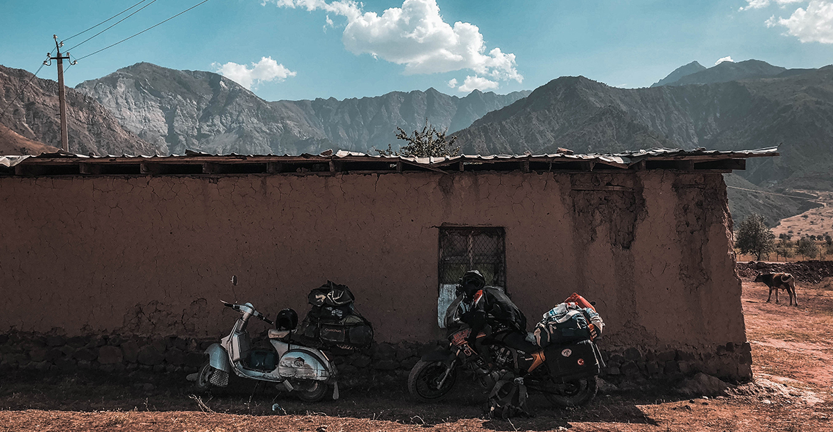 restaurant tadjikistan vespa moto