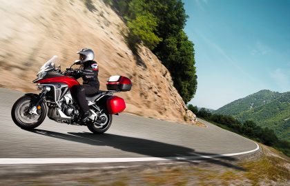 EVITER LES PIEGES DE LA ROUTE LETE EN MOTO