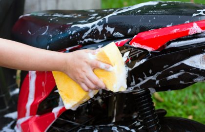 Laver et bichonner sa moto