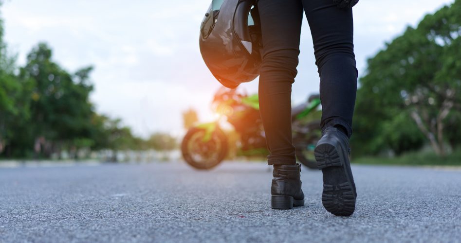 banniere article blog jeans ou pantalon moto