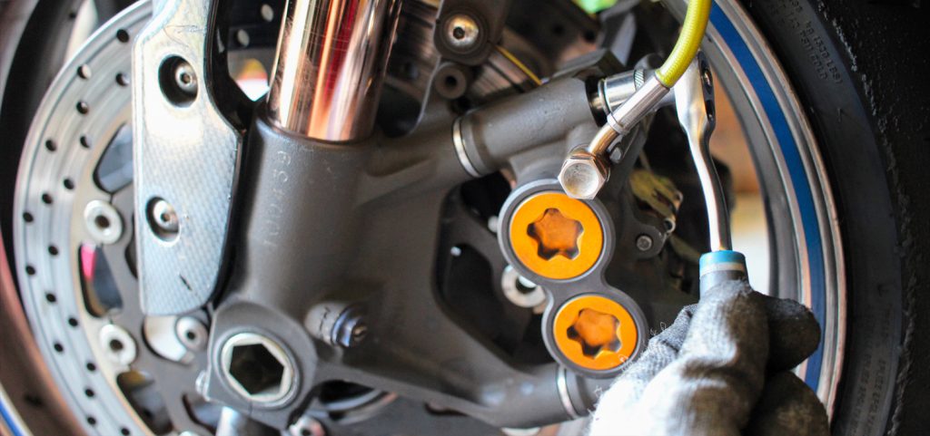 chnager ses plaquettes moto