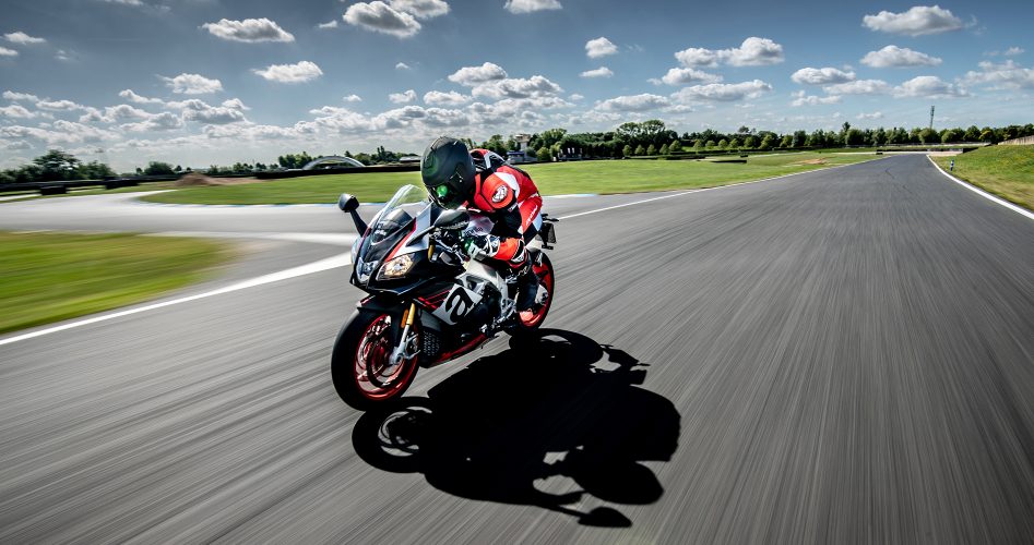 cover stage de pilotage moto