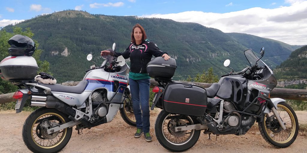 charlotte avec les motos