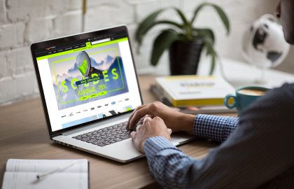 cover article pourquoi acheter son equipement moto sur internet scaled