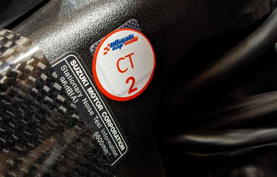 sticker CT pour moto piste
