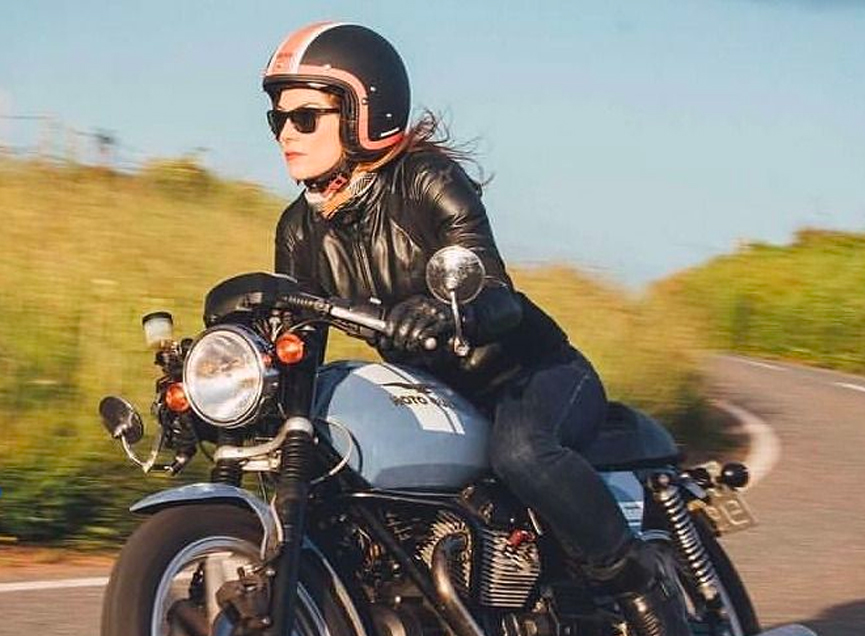 Quel casque moto pour femme choisir ? - Live Love Ride - Le blog iCasque