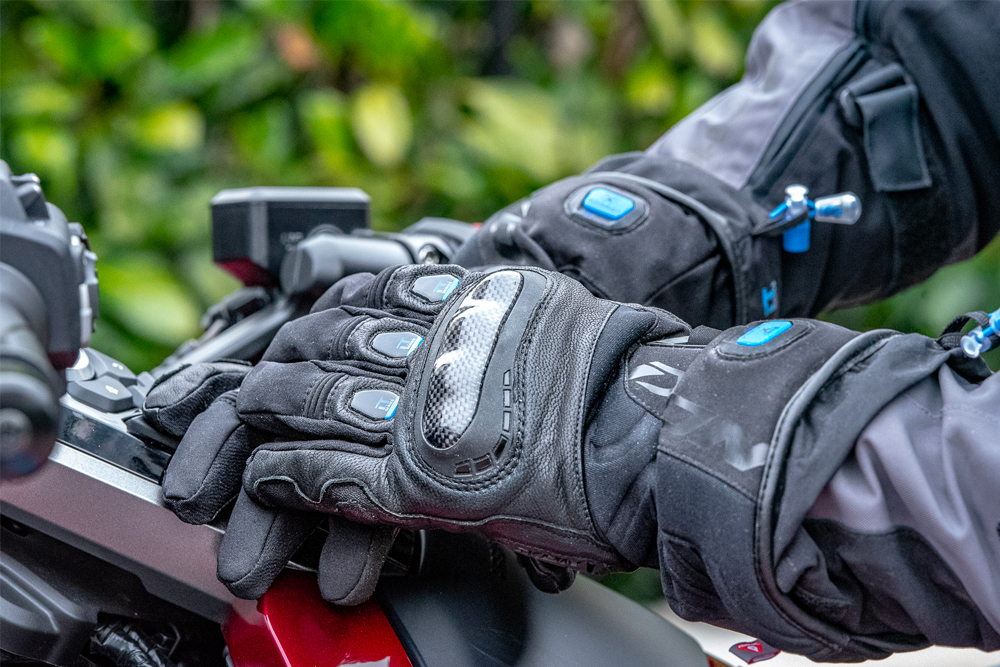 Gants de moto chauffants, poignées : des mains au chaud en hiver