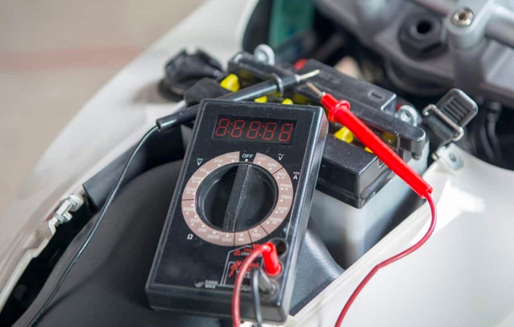controle de la batterie moto