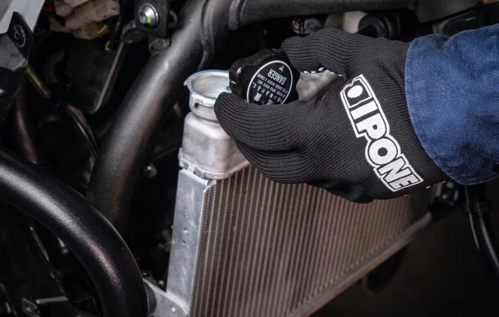 controle du radiateur moto