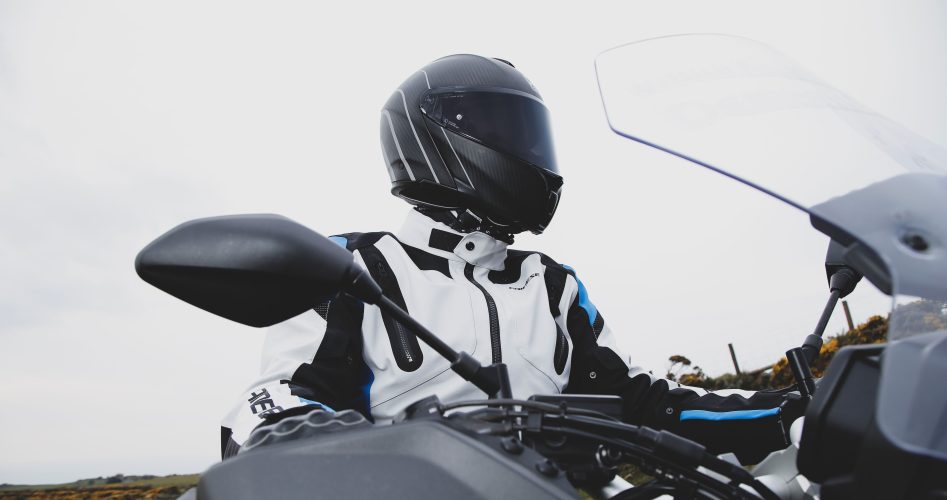 Quel est le meilleur casque moto silencieux en 2025 ?