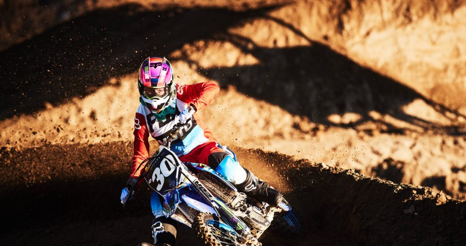 Découvrez notre guide complet pour bien choisir votre casque moto cross ! Confort, sécurité, prix : tous nos conseils pour faire le meilleur choix.